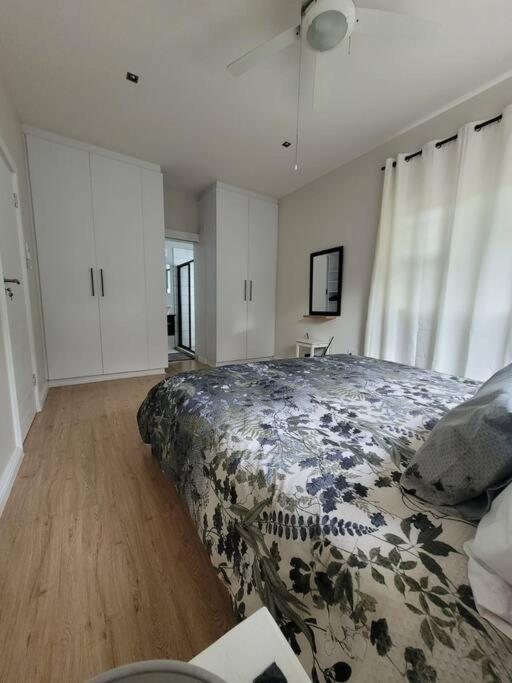 Ferienwohnung Downstairs @38 Port Elizabeth Exterior foto